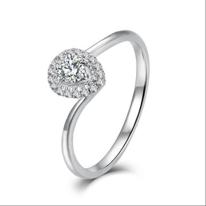 18K White Gold Pear Diamond Cluster Ring