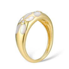 Load image into Gallery viewer, 14K Yellow Gold Diamond And Mother of Pearl Ring